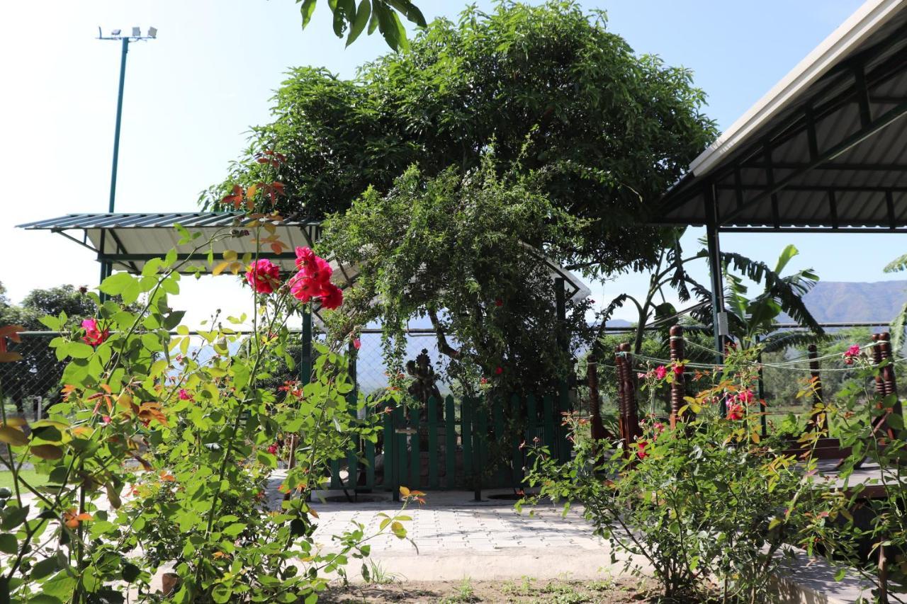 Sukoon - A Wellness Resort, Uttarakhand Chuharpur Екстериор снимка